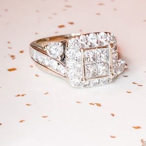 14K White Gold Diamond Wedding Set. Custom design.